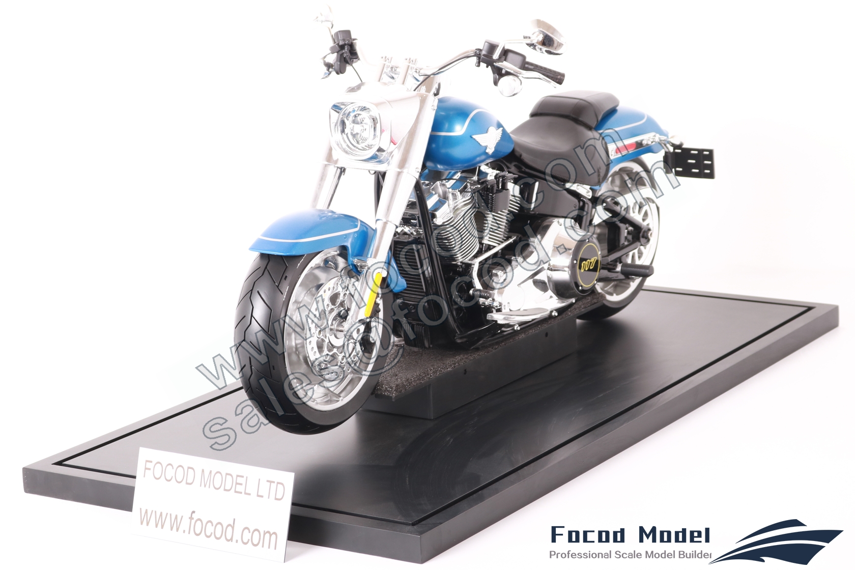 custom made model of Harley-Davidson Fat Boy Gray Ghost 2025 motorcycle